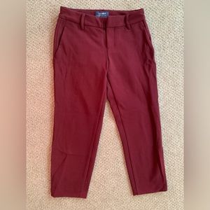 EUC Old Navy burgundy capris work trousers size 0 (equivalent to size XS)
